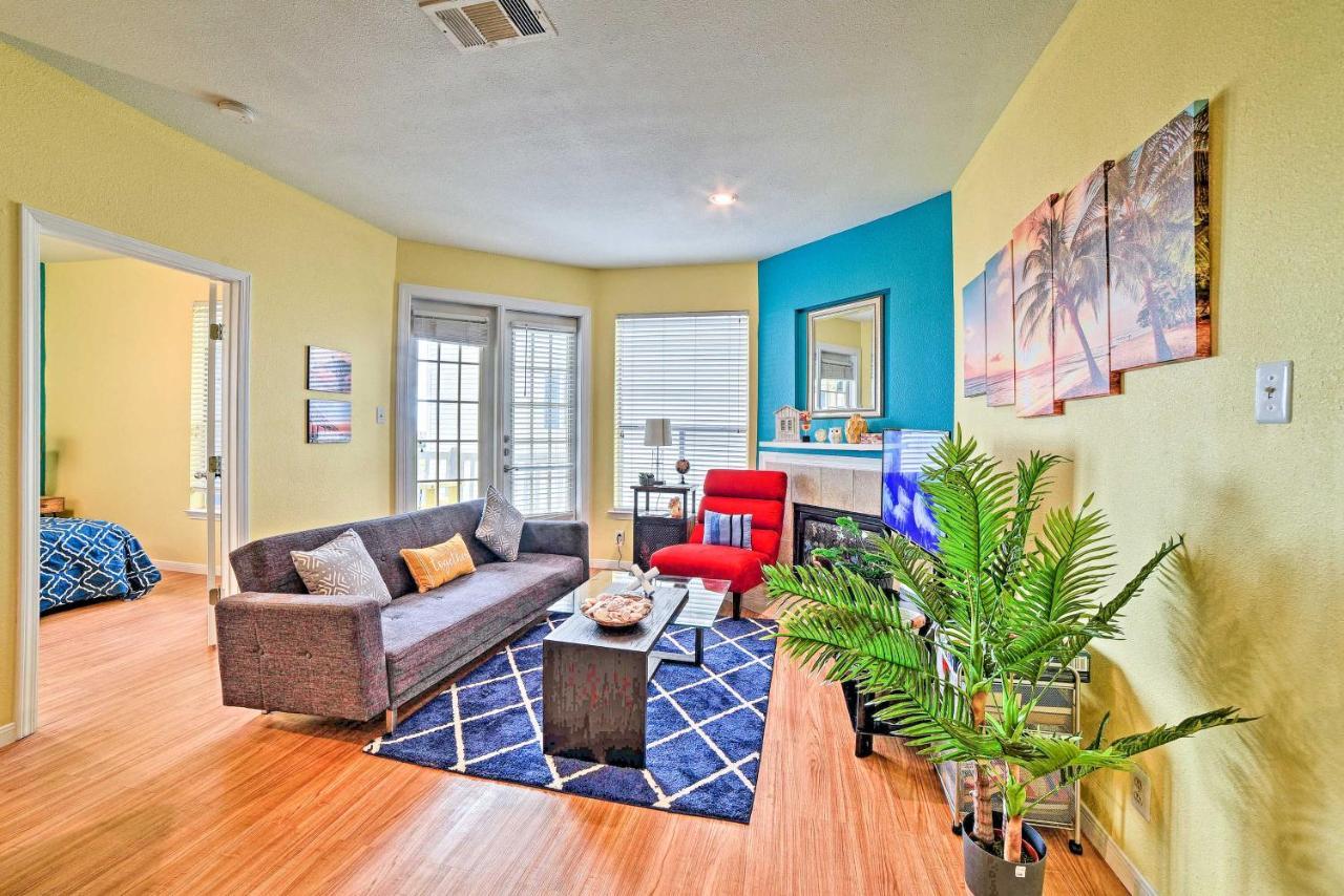 Corpus Christi Resort Condo - Walk To Beach! Exterior photo