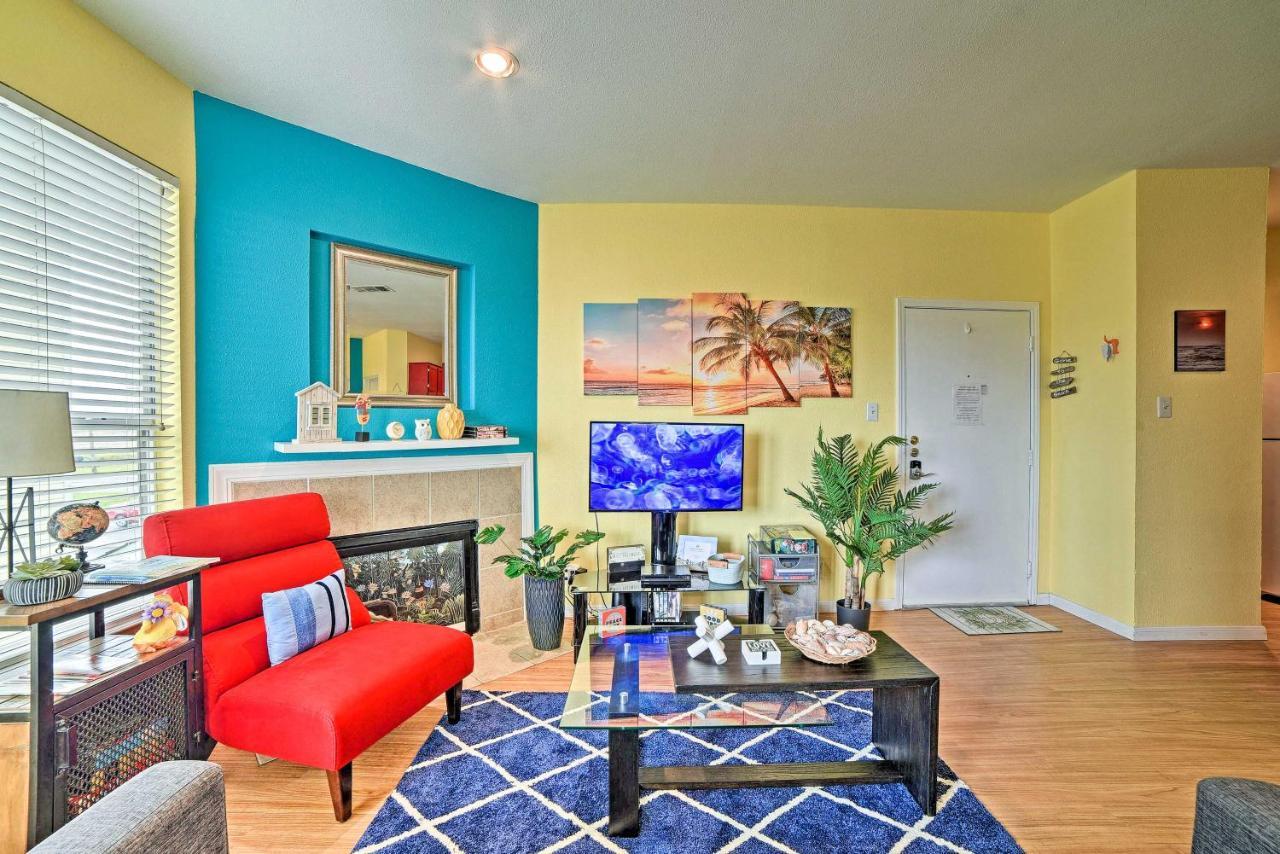 Corpus Christi Resort Condo - Walk To Beach! Exterior photo