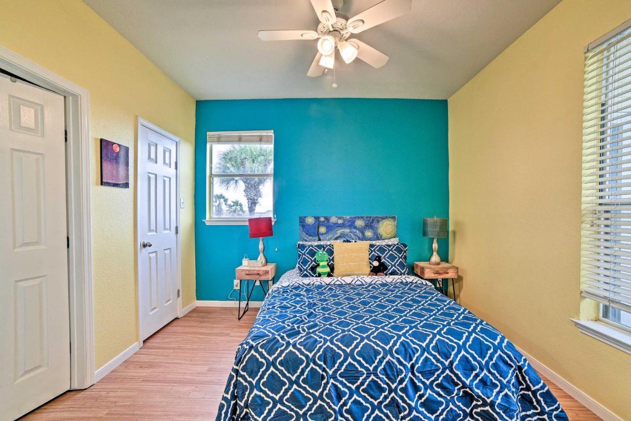 Corpus Christi Resort Condo - Walk To Beach! Exterior photo