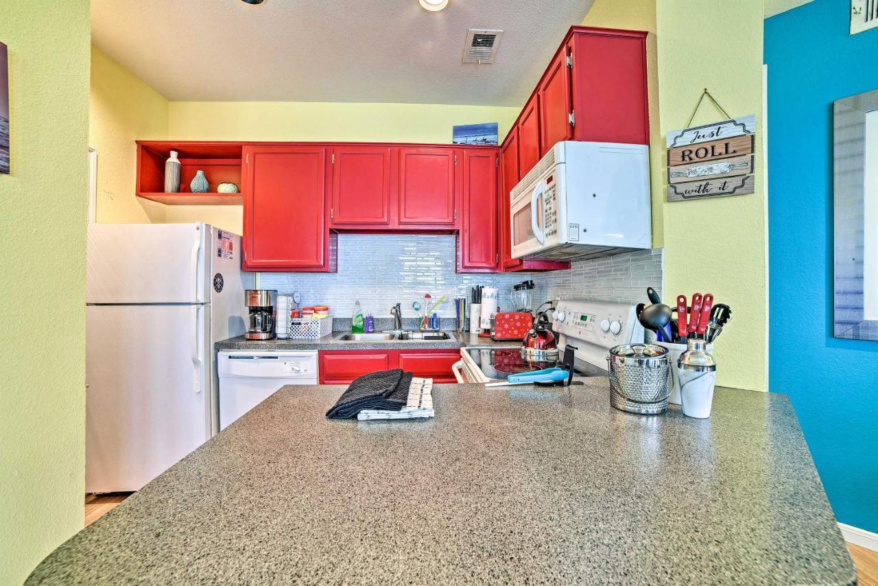 Corpus Christi Resort Condo - Walk To Beach! Exterior photo