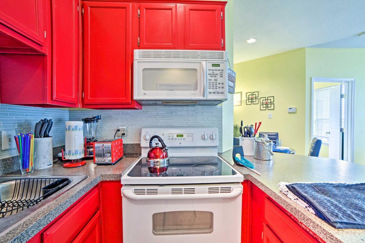 Corpus Christi Resort Condo - Walk To Beach! Exterior photo