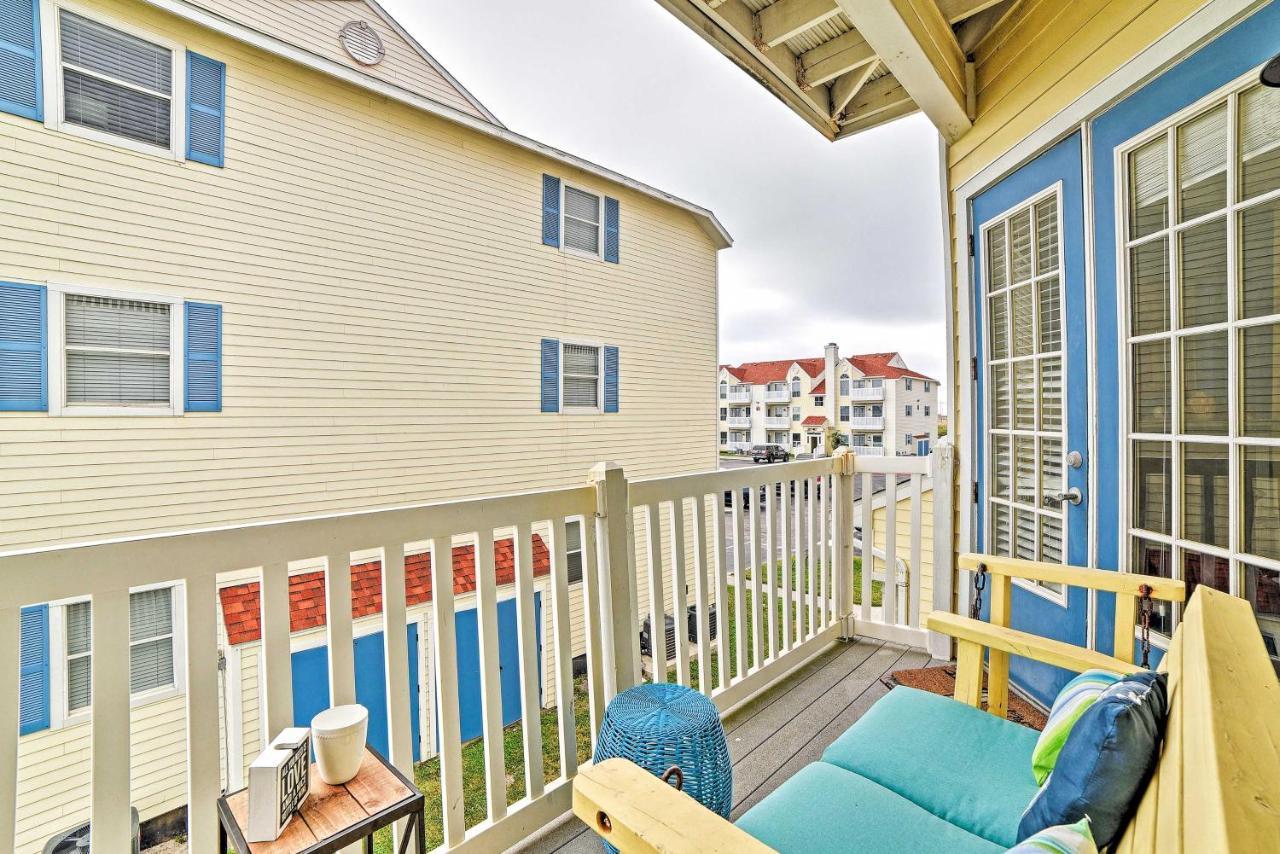 Corpus Christi Resort Condo - Walk To Beach! Exterior photo