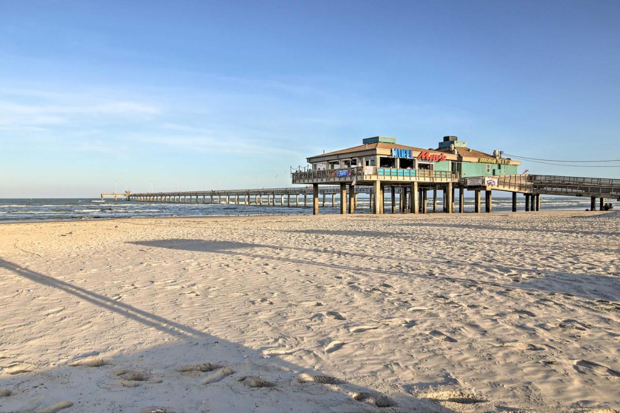 Corpus Christi Resort Condo - Walk To Beach! Exterior photo
